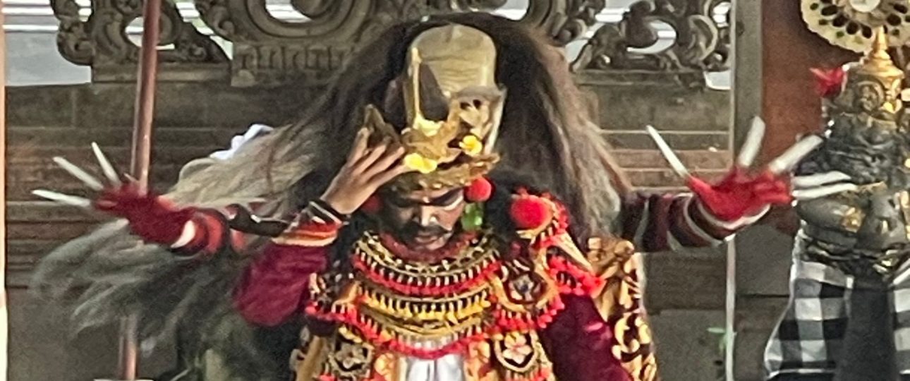 Tempat Nonton Tari Barong di Bali